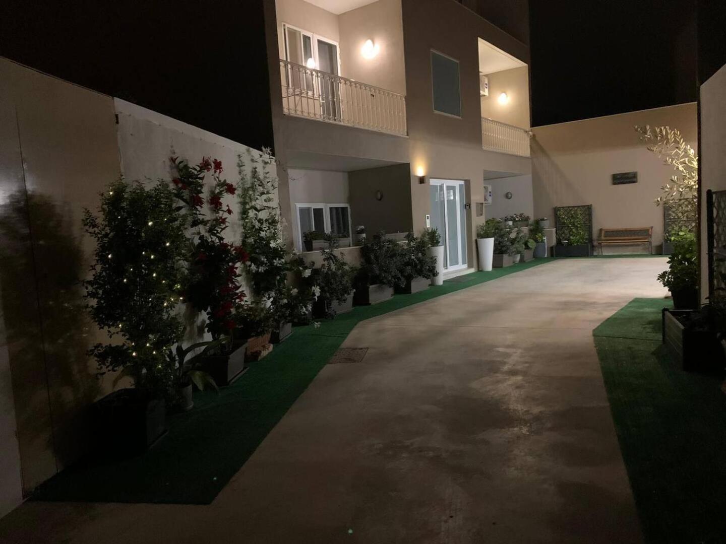 Fl 1 Ta'Lonza Luxury With Hot Tub By Homely Mellieħa Екстериор снимка