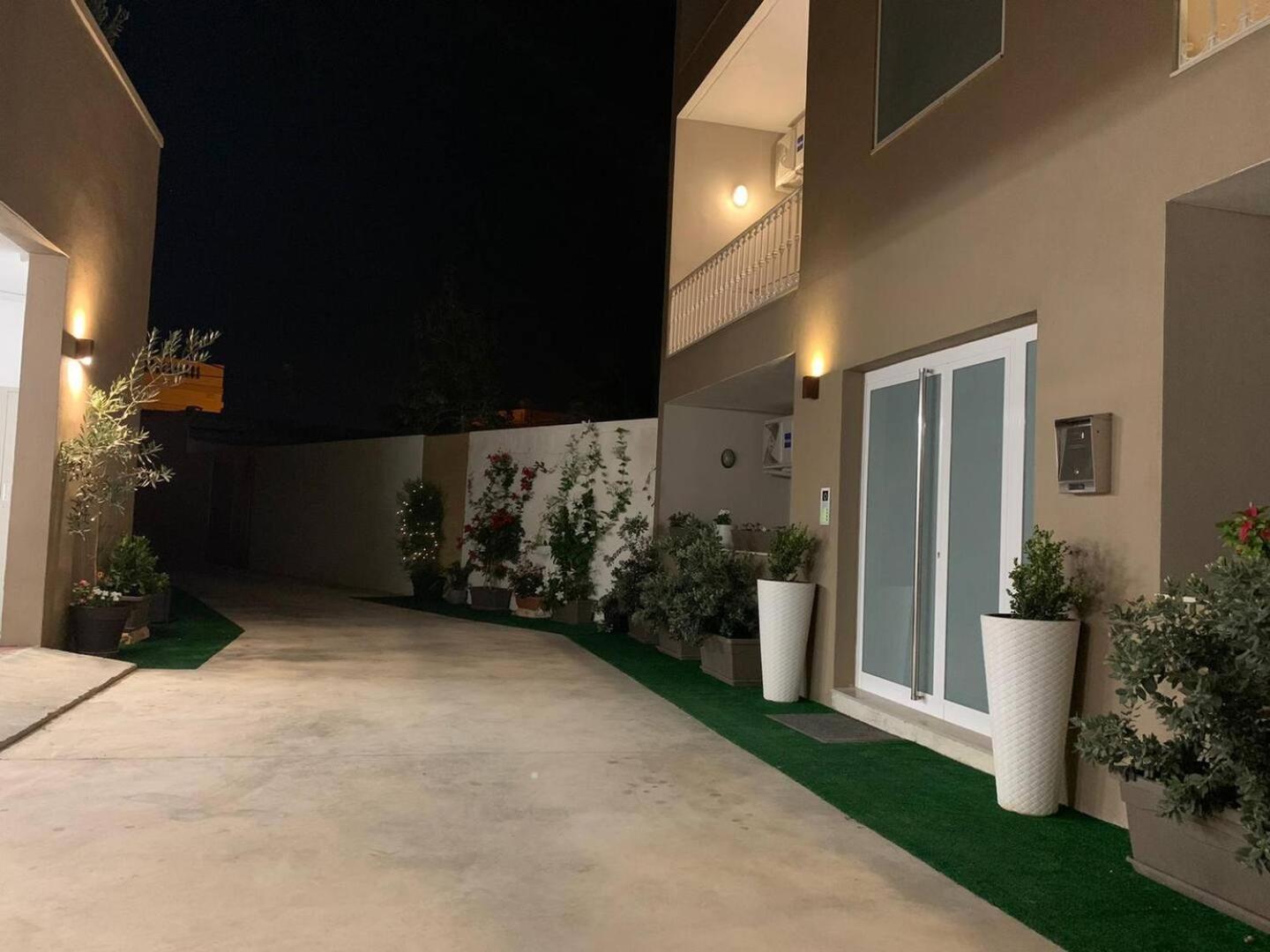 Fl 1 Ta'Lonza Luxury With Hot Tub By Homely Mellieħa Екстериор снимка